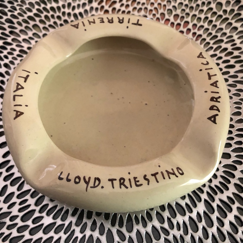 Vintage Cigarette/Cigar Ashtray